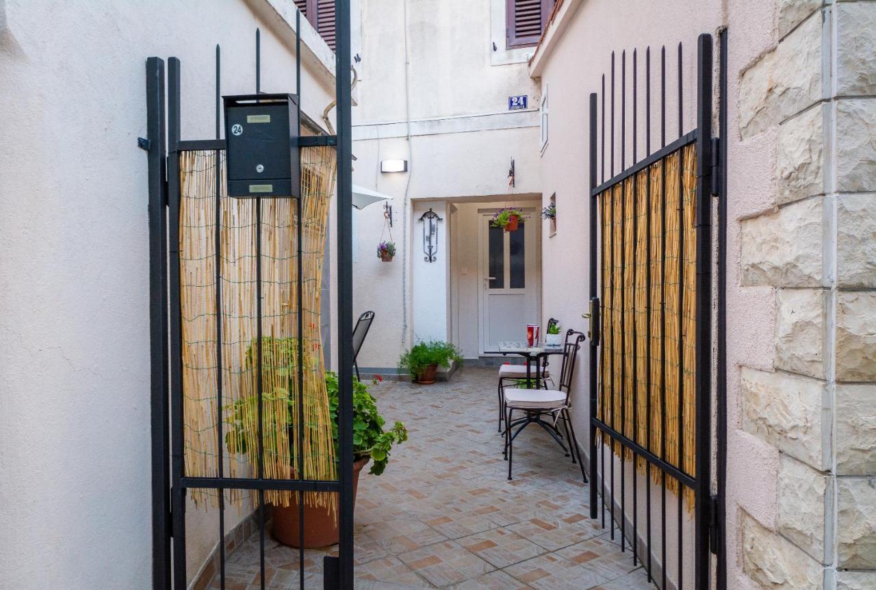 Guesthause Arbor Daire Split Dış mekan fotoğraf